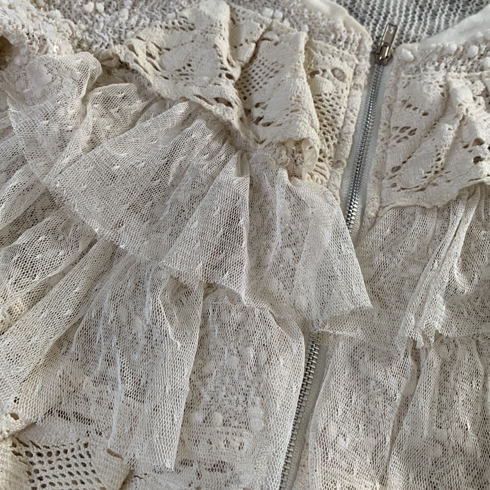 Ruffle Jacket - Picture 2 of 3